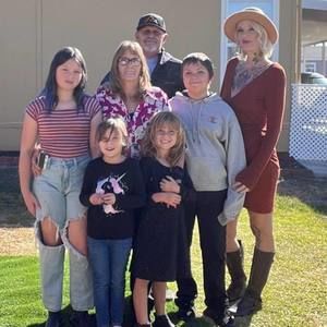 Meet your Posher, Pamela